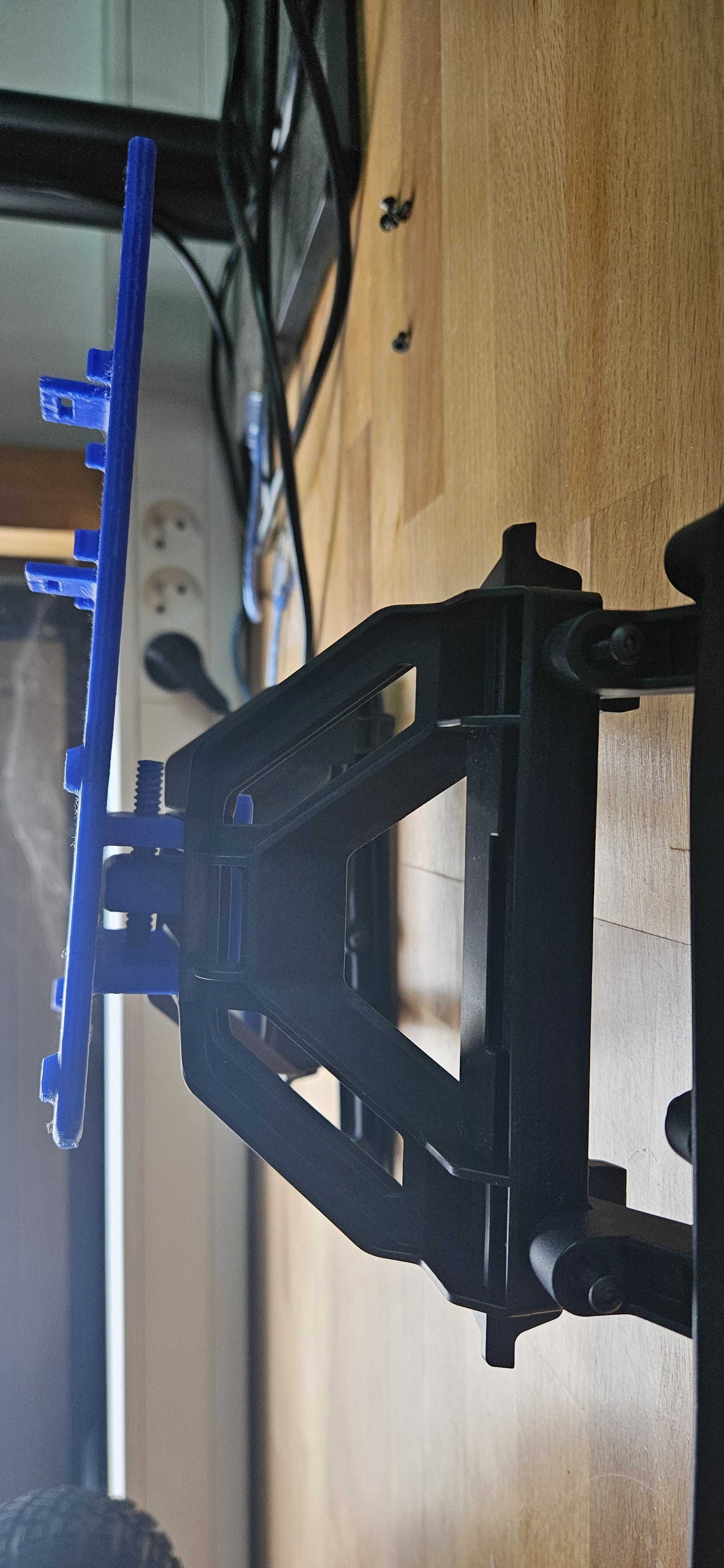 Side view of mounted support plate